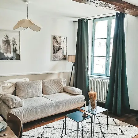 Vue Sur Château-fort 3 étoiles *