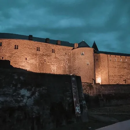 Vue Sur Chateau-fort 3 Etoiles